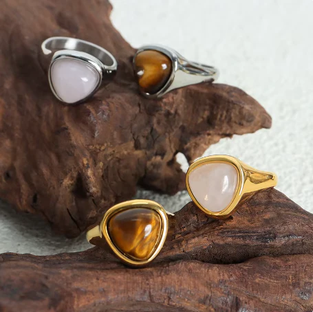 Alaula Gemstone Bold Ring - Image 5