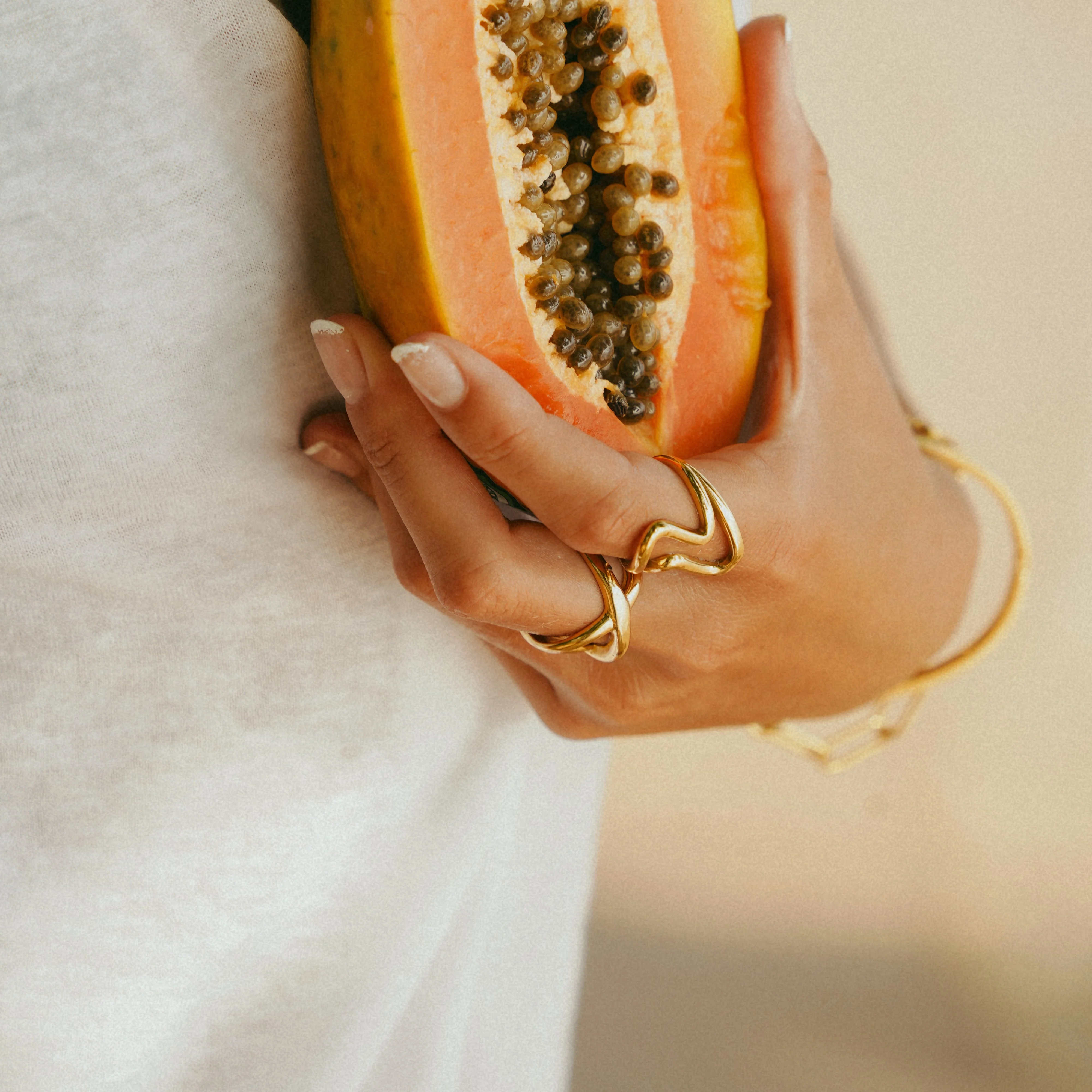 Isla Wave Ring - Image 4