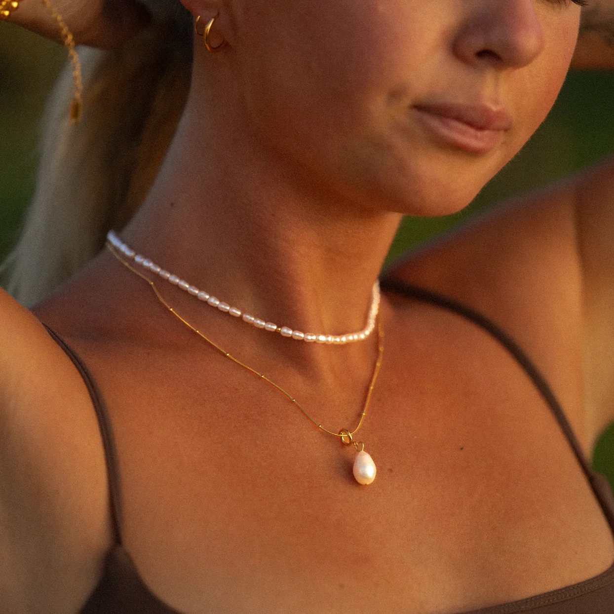 Isola Pearl Pendant Necklace - Image 2