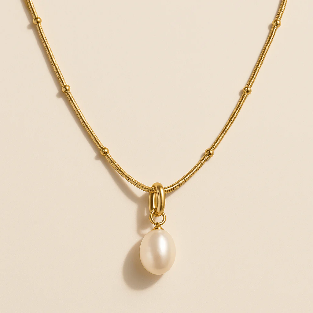 Isola Pearl Pendant Necklace - Image 5