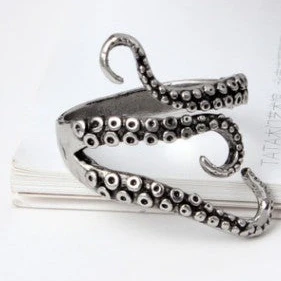 Chelsea Octopus Ring - Image 3