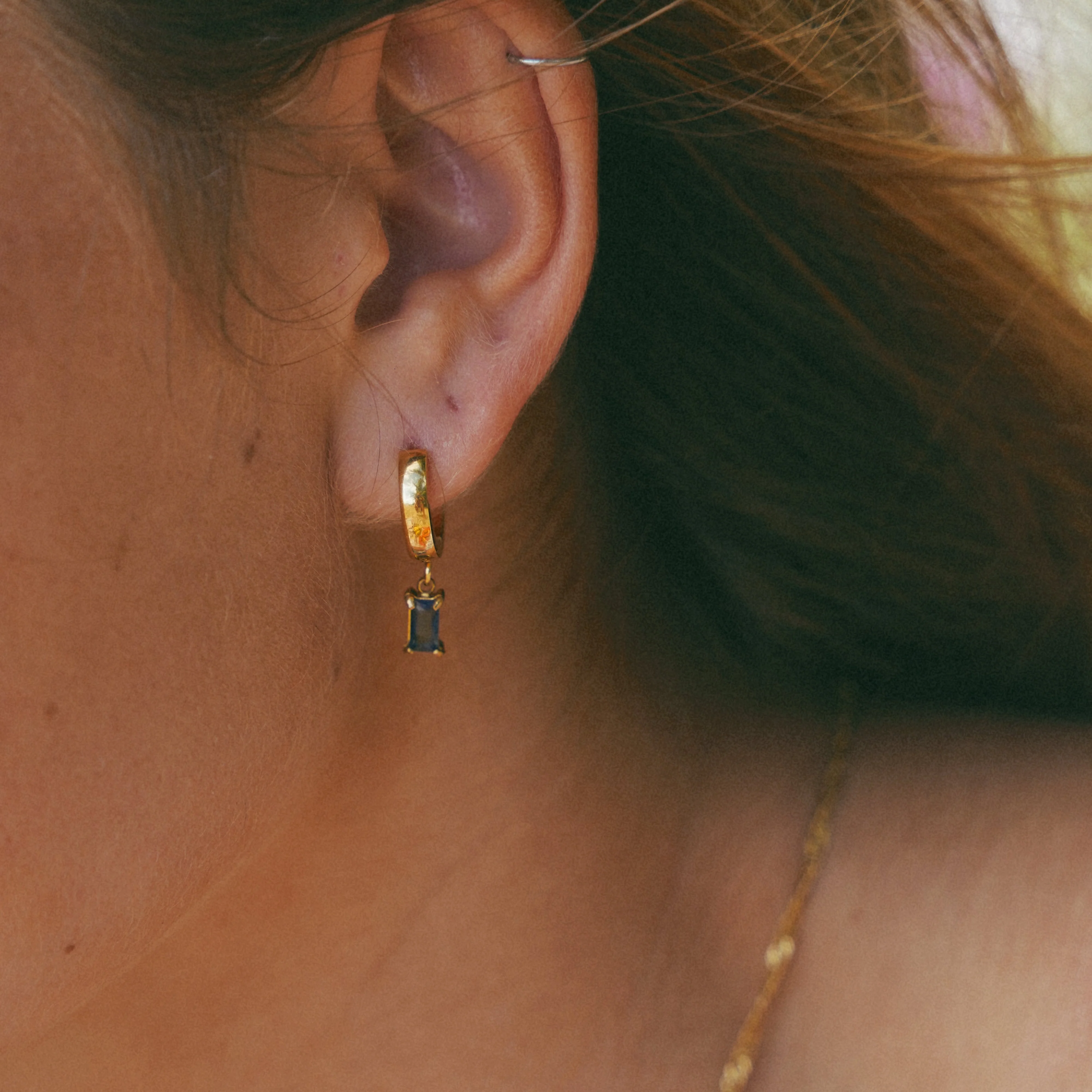 Bella Birthstone Huggies Earrings - Image 4